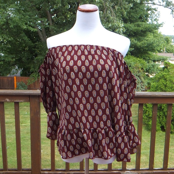 Top Burgundy Bohemian Paisley Print Ruffled Cottage Core Off Shoulder Sz M - Picture 5 of 8